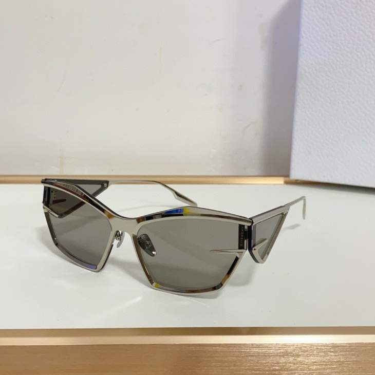 Picture of Givenchy Sunglasses _SKUfw68373078fw